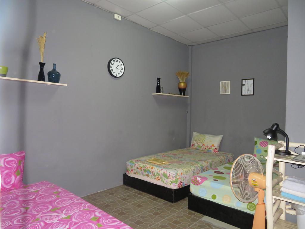 Same Same Guesthouse, Bar & Restaurant (Adults Only) Haad Rin Eksteriør bilde