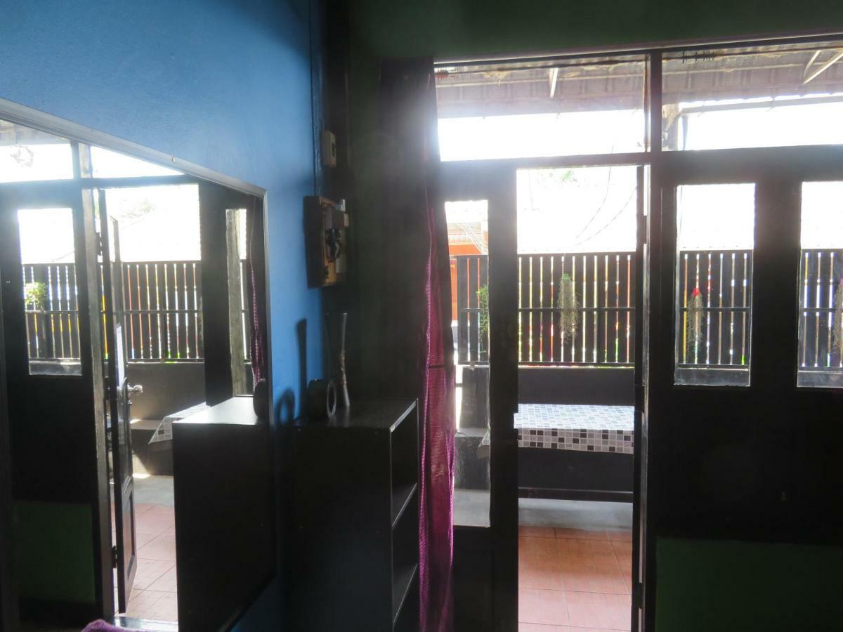 Same Same Guesthouse, Bar & Restaurant (Adults Only) Haad Rin Eksteriør bilde