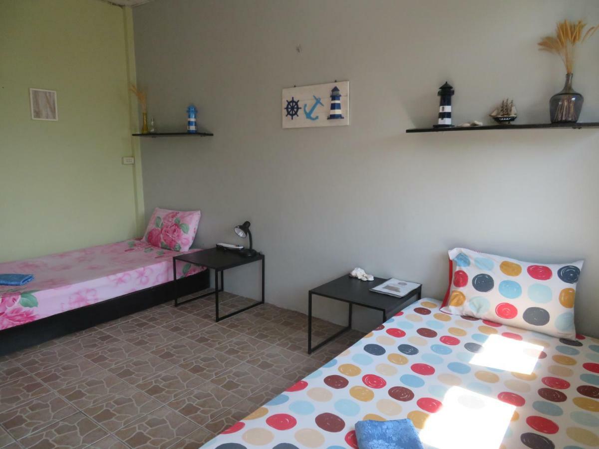 Same Same Guesthouse, Bar & Restaurant (Adults Only) Haad Rin Eksteriør bilde