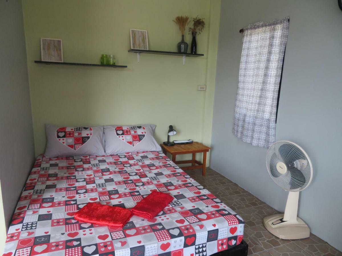 Same Same Guesthouse, Bar & Restaurant (Adults Only) Haad Rin Eksteriør bilde