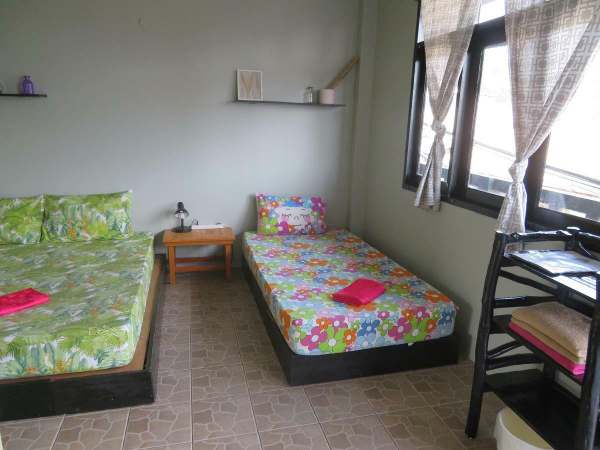 Same Same Guesthouse, Bar & Restaurant (Adults Only) Haad Rin Eksteriør bilde
