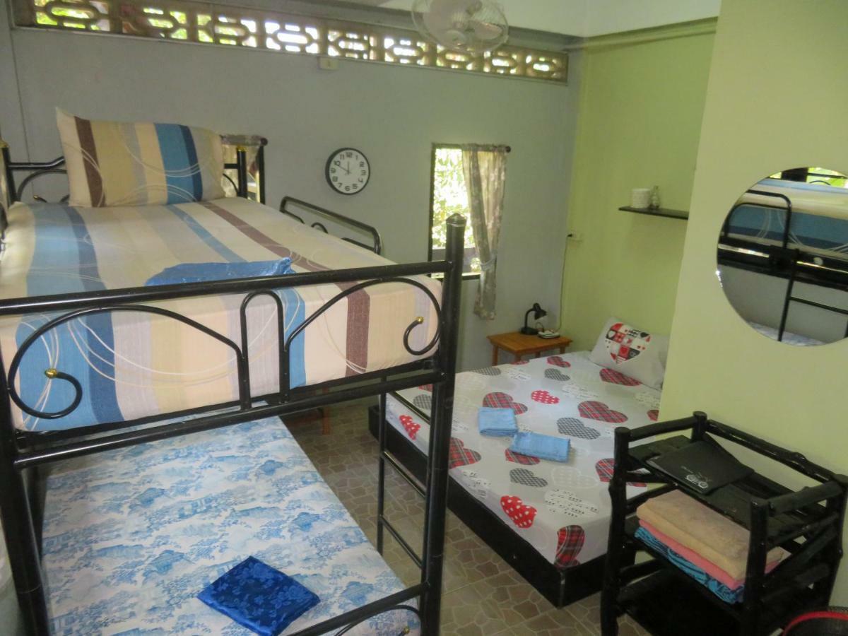 Same Same Guesthouse, Bar & Restaurant (Adults Only) Haad Rin Eksteriør bilde