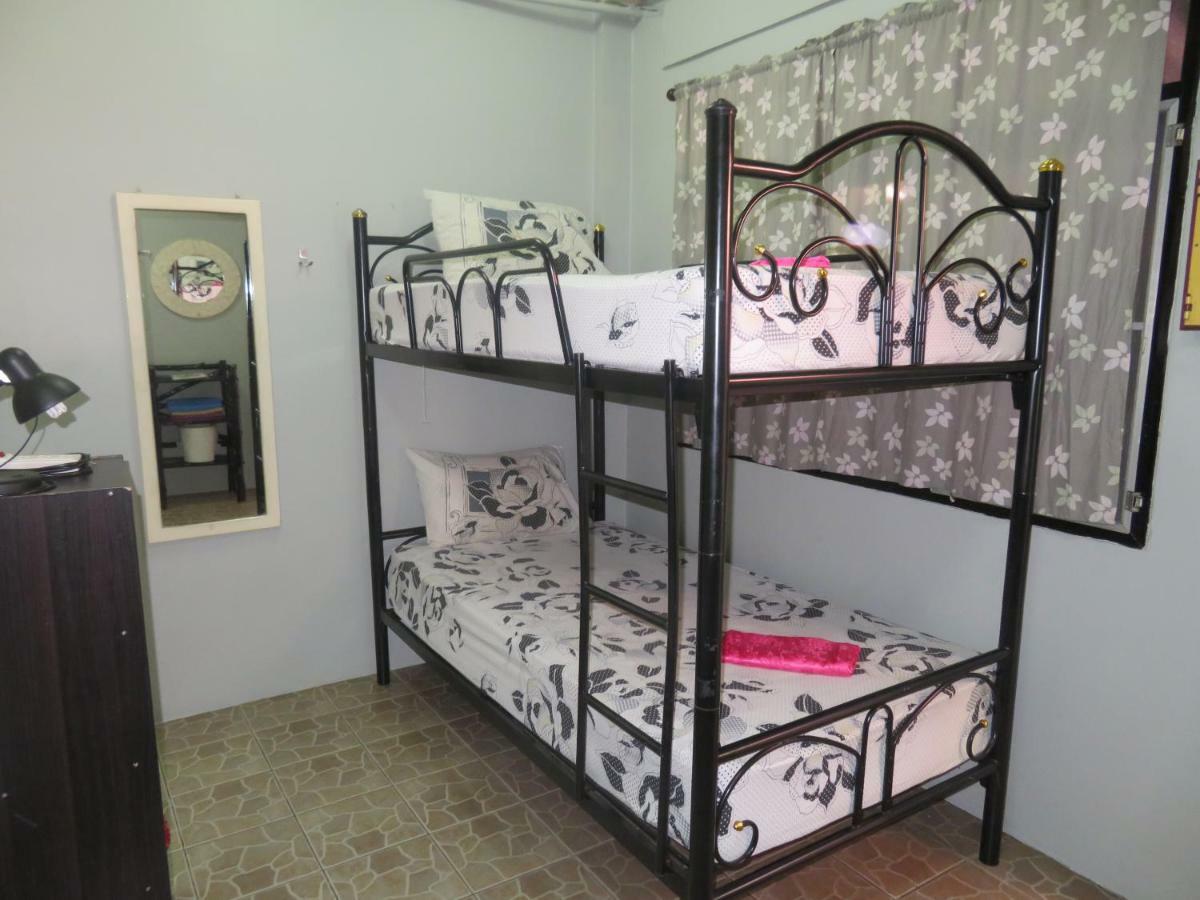 Same Same Guesthouse, Bar & Restaurant (Adults Only) Haad Rin Eksteriør bilde